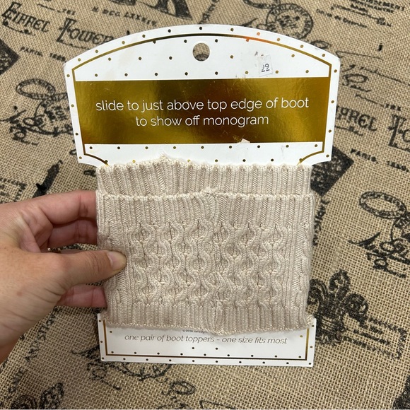 Mud Pie  NWT! Women’S Beige Chelsea Initial Monogram Boot Cuff Toppers - Picture 6 of 7